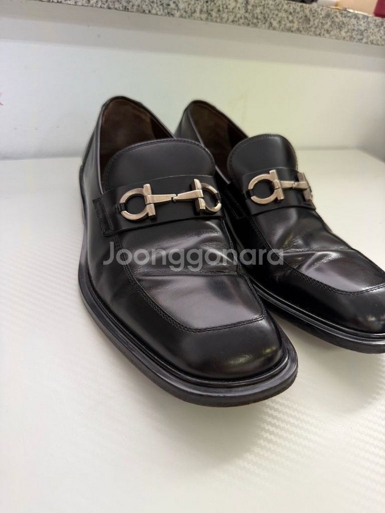 정품) 페라가모 간치니 남성 로퍼 7.5--2