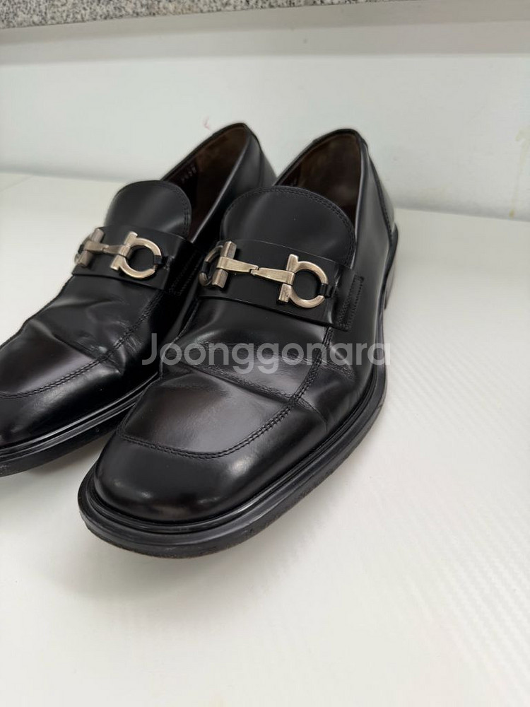 정품) 페라가모 간치니 남성 로퍼 7.5--1