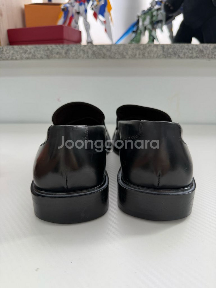 정품) 페라가모 간치니 남성 로퍼 7.5--4