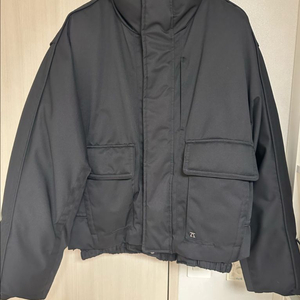 지오송지오 넥카라 돌먼패딩