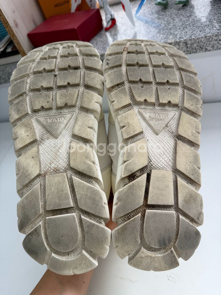 정품) 프라다 클라우드버스트 썬더 스니커즈 6--8