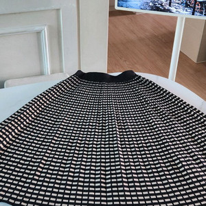 체크 니트 밴딩 플리츠스커트