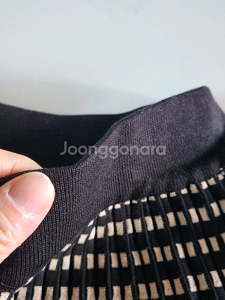 체크 니트 밴딩 플리츠스커트--5