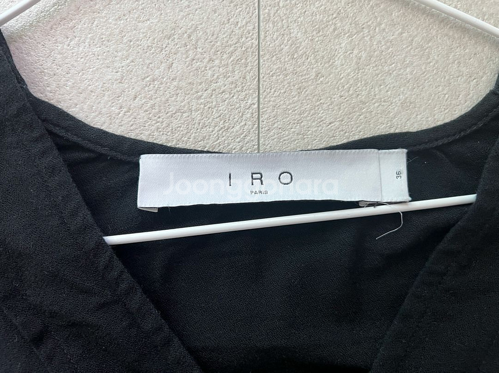 iro(이로) 블랙 블라우스 36사이즈--1