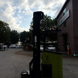 클라크 2톤 리치 전동지게차 [3단 7M 상승] 판매 이미지