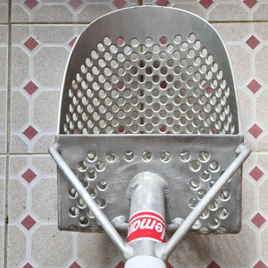 금속탐지용 우크라이나산 고급알루미늄 경량스쿱 [8인치]