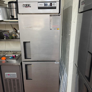 유니크(UNIQUE) 업소용 2도어 냉동고