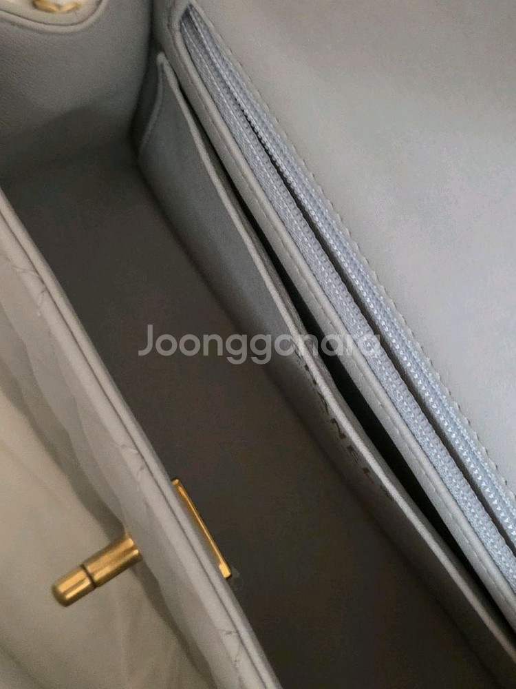 샤넬 뉴미디 탑핸들 그레이--7