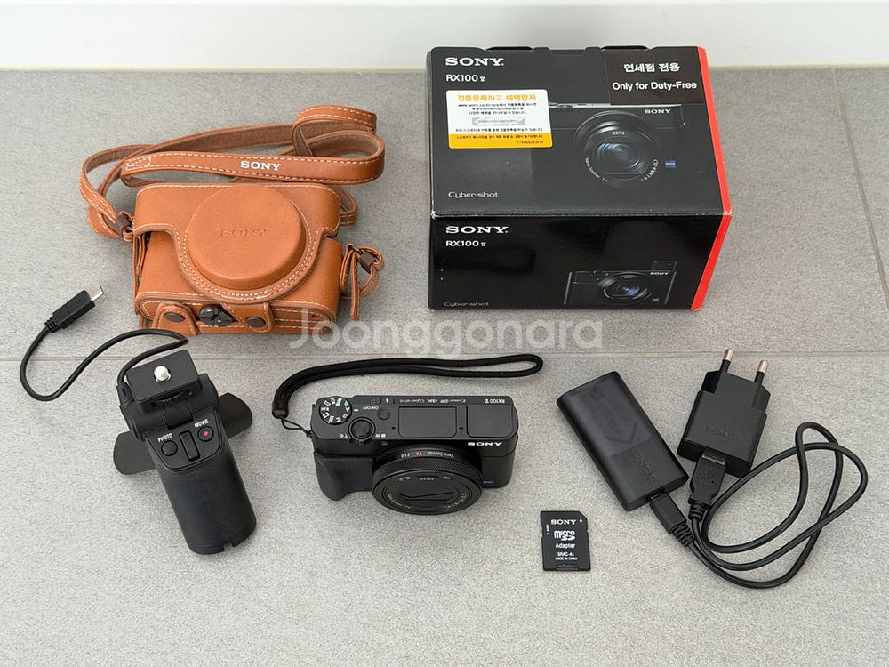 소니RX100V+슈팅그립+배터리2+가죽케이스 판매합니다--0