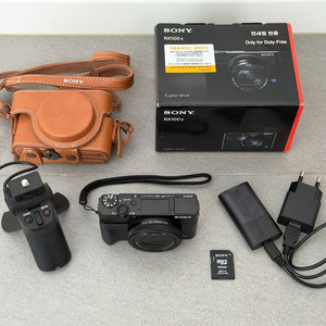 소니RX100V+슈팅그립+배터리2+가죽케이스 판매합니다