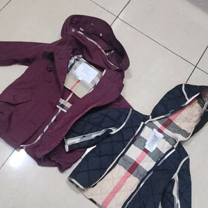 버버리 키즈 야상 누빔내피 포함 2y