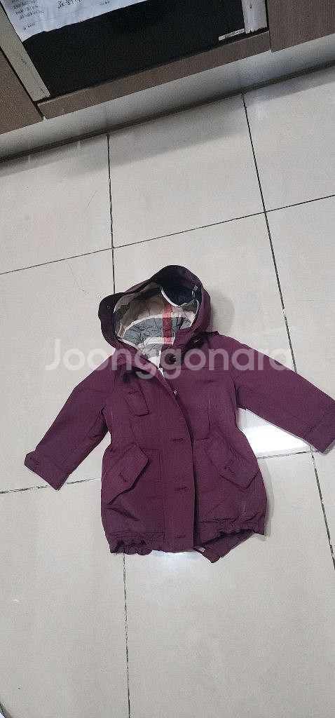 버버리 키즈 야상 누빔내피 포함 2y--4