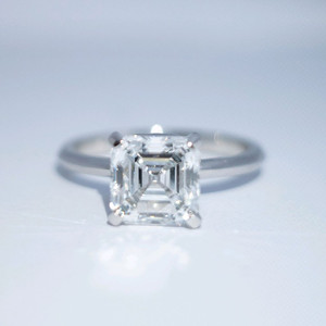 2캐럿 IGI D~E컬러 IF등급 애셔컷 랩다이아 반지