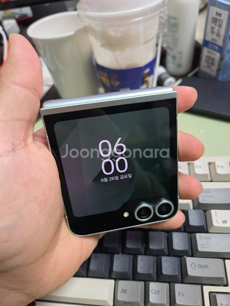 (4306)갤럭시z플립6 256 판매--5