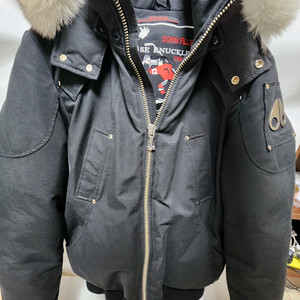 무스너클 발리스틱 봄버 패딩(L)