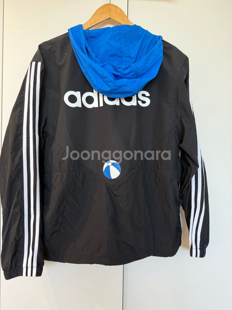 아디다스 275C 바람막이 아노락 후드 판매합니다--2
