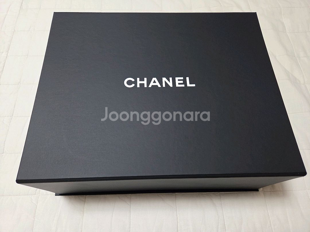 무결점 샤넬보이백미듐 28번대--0