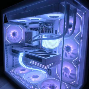 라이젠7 7800X3D RTX5070TI 팝니다