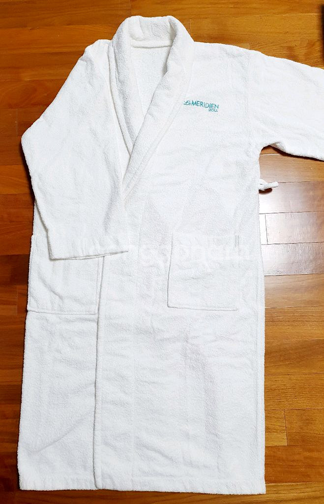 르 메르디앙 호텔 남녀공용샤워가운--3
