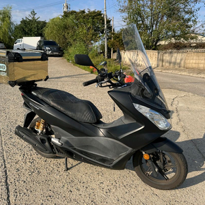 혼다 pcx125 16년 풀옵션 짧은키로수 팝니다