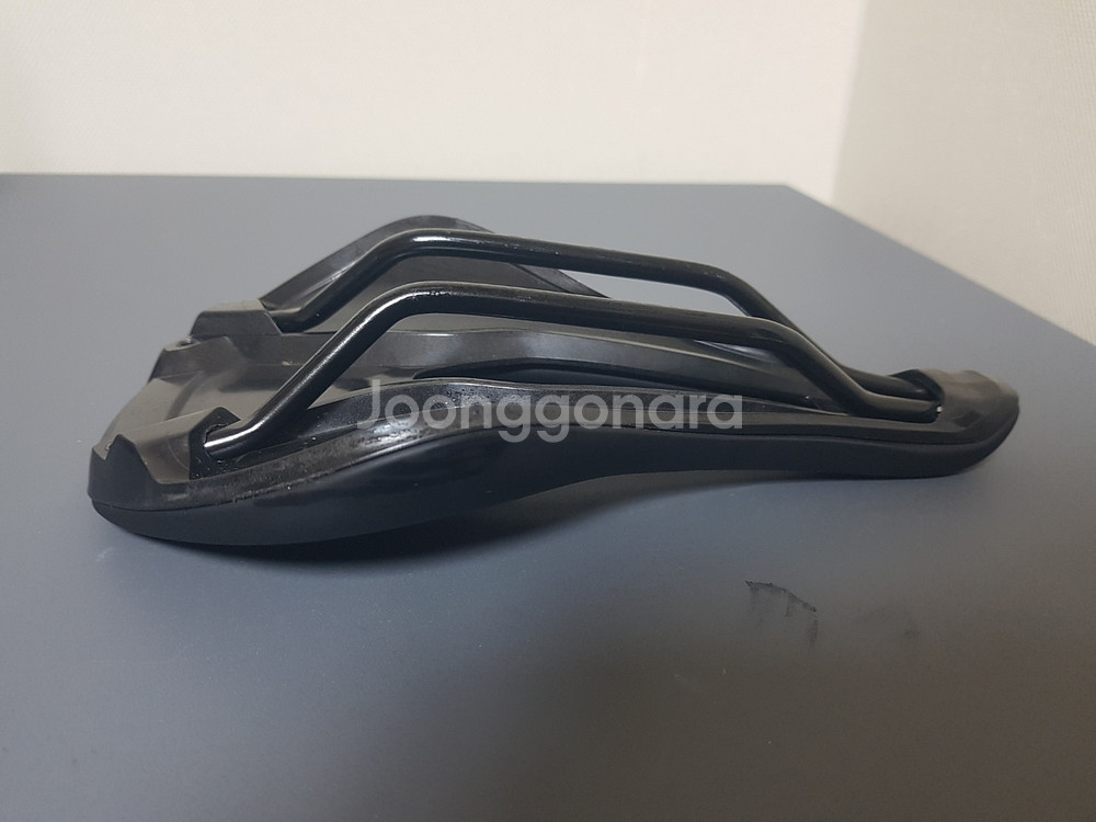 스페셜라이즈드 파워 콤프 안장 143MM--2