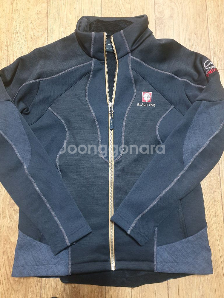 블랙야크 아웃도어 집업 90~95 사이즈입니다--1