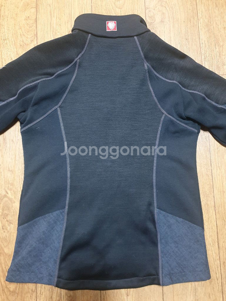 블랙야크 아웃도어 집업 90~95 사이즈입니다--4