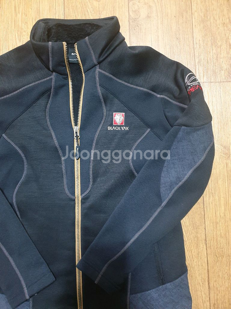 블랙야크 아웃도어 집업 90~95 사이즈입니다--2
