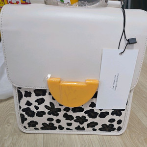 바이에딧 Tiger Daisy Tictac Bag