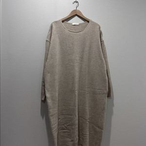 [새상품 (44-77)] 여성 박시핏 니트 원피스