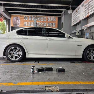 bmw f10 350m 18인치 휠타이어