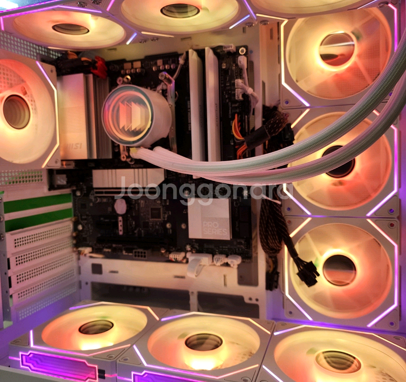 9800x3d 게이밍 컴퓨터 반본체 팝니다--0