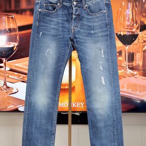 분위기 있는 남자의 청바지 알렉산더맥퀸 32~34