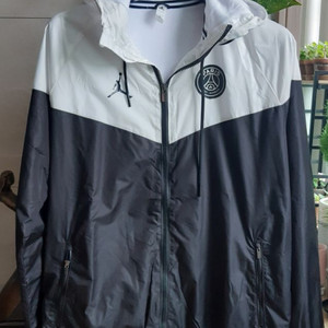 PSG생제르망 간절기용 집업XL