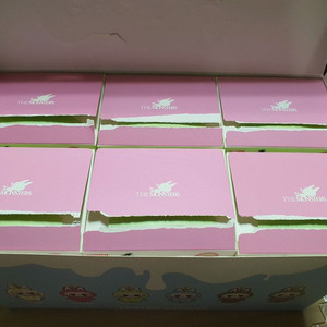 라부부 겉박스만 개봉한 (비닐 미개봉)홀박 정가 판매 이미지