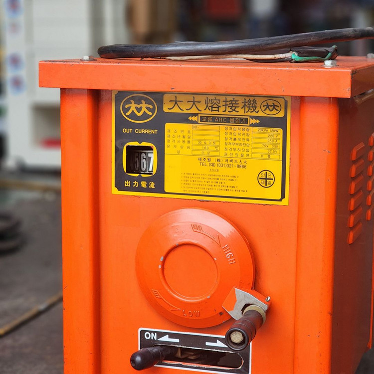 [판매] 퍼펙트대대 AC 아크/전기 용접기 12K--1