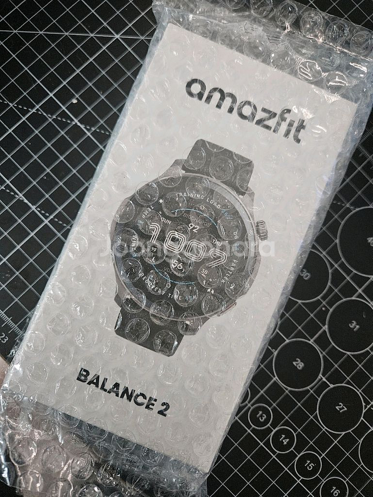 [미개봉 새제품] 어메이즈핏 밸런스2 스마트워치--0