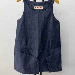 매장판정품) 마르니 네이비 텍스처 민소매 블라우스 38