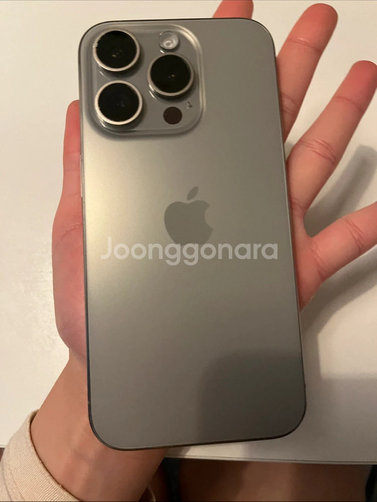 아이폰 15 Pro 내츄럴티타늄 256기가--1