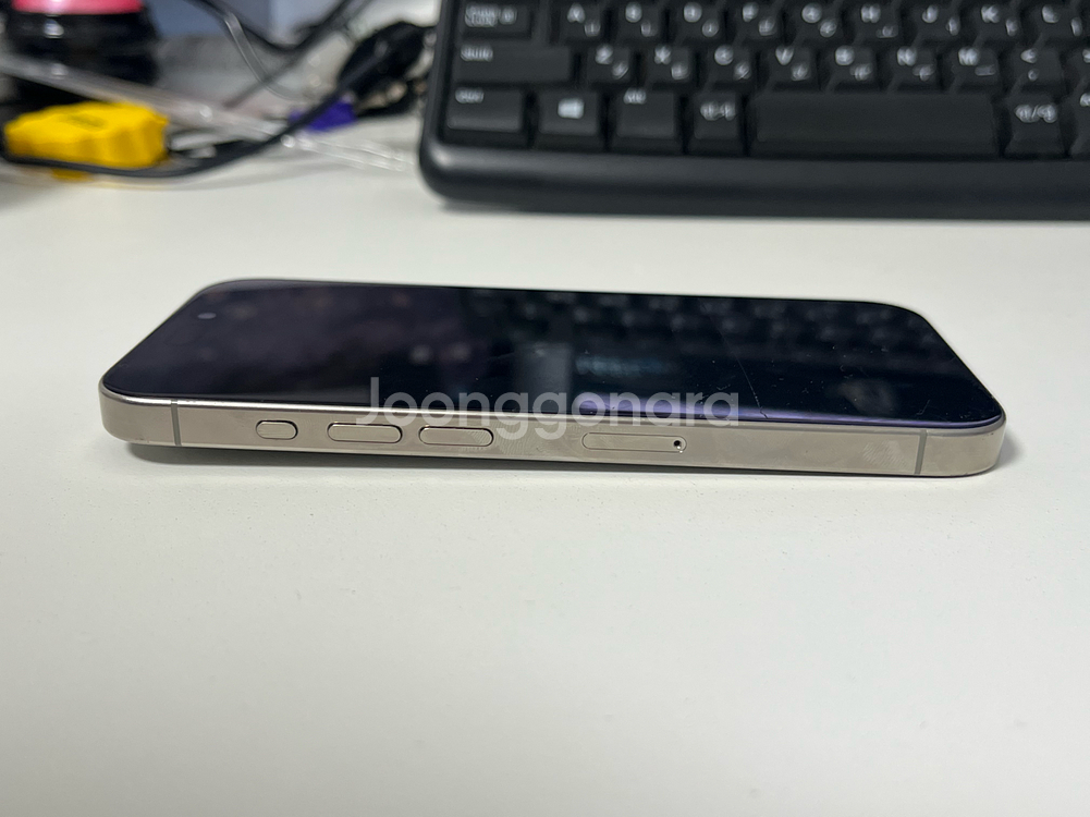 아이폰 15 Pro 내츄럴티타늄 256기가--4