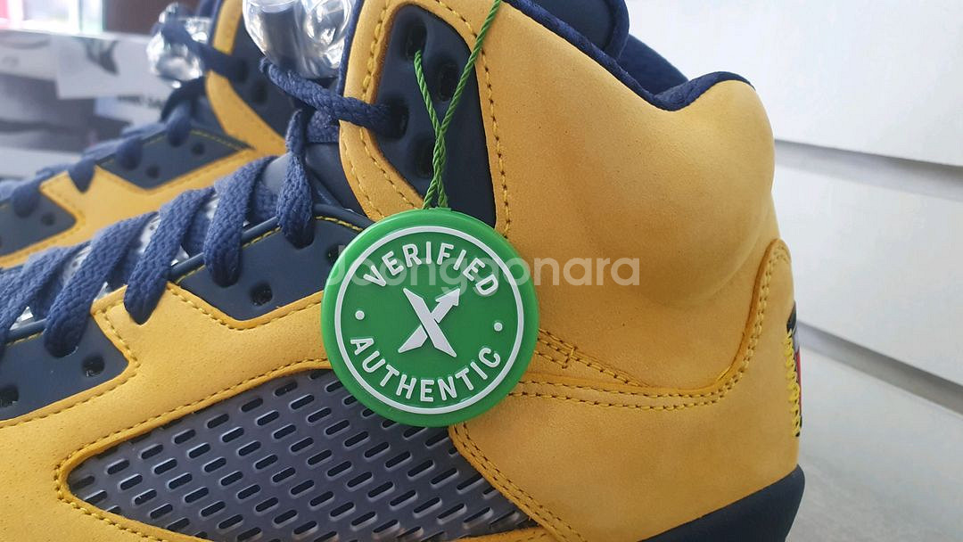 조던5 레트로 미시간 275 새상품--8