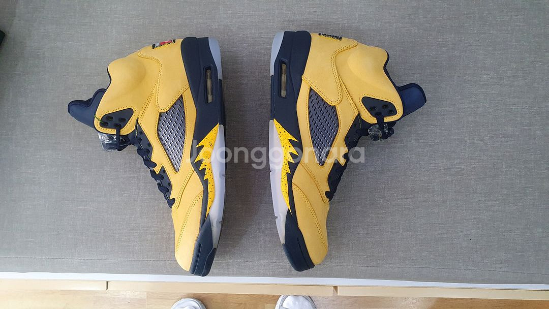 조던5 레트로 미시간 275 새상품--6