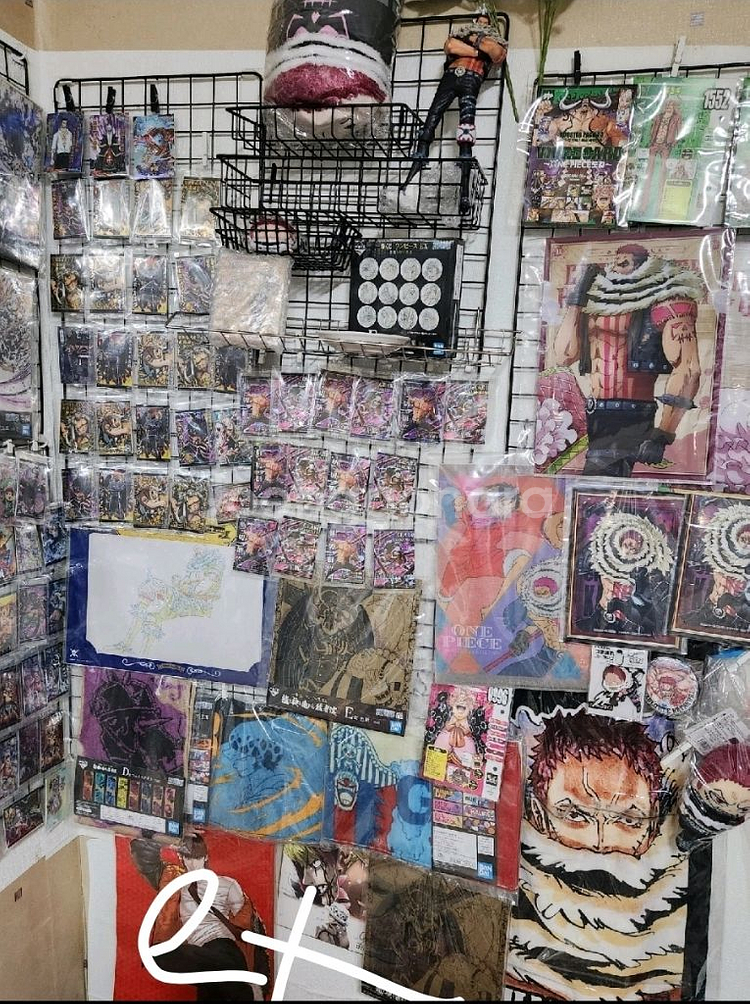 원피스 카타쿠리 피규어 굿즈 아크릴,인형등 팝니다.--0