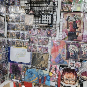 원피스 카타쿠리 피규어 굿즈 아크릴,인형등 팝니다.