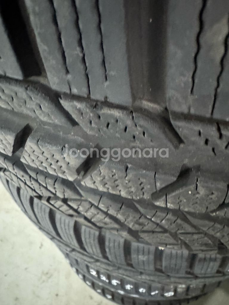 225/50/17금호윈터wp72(90프로)(4짝--1