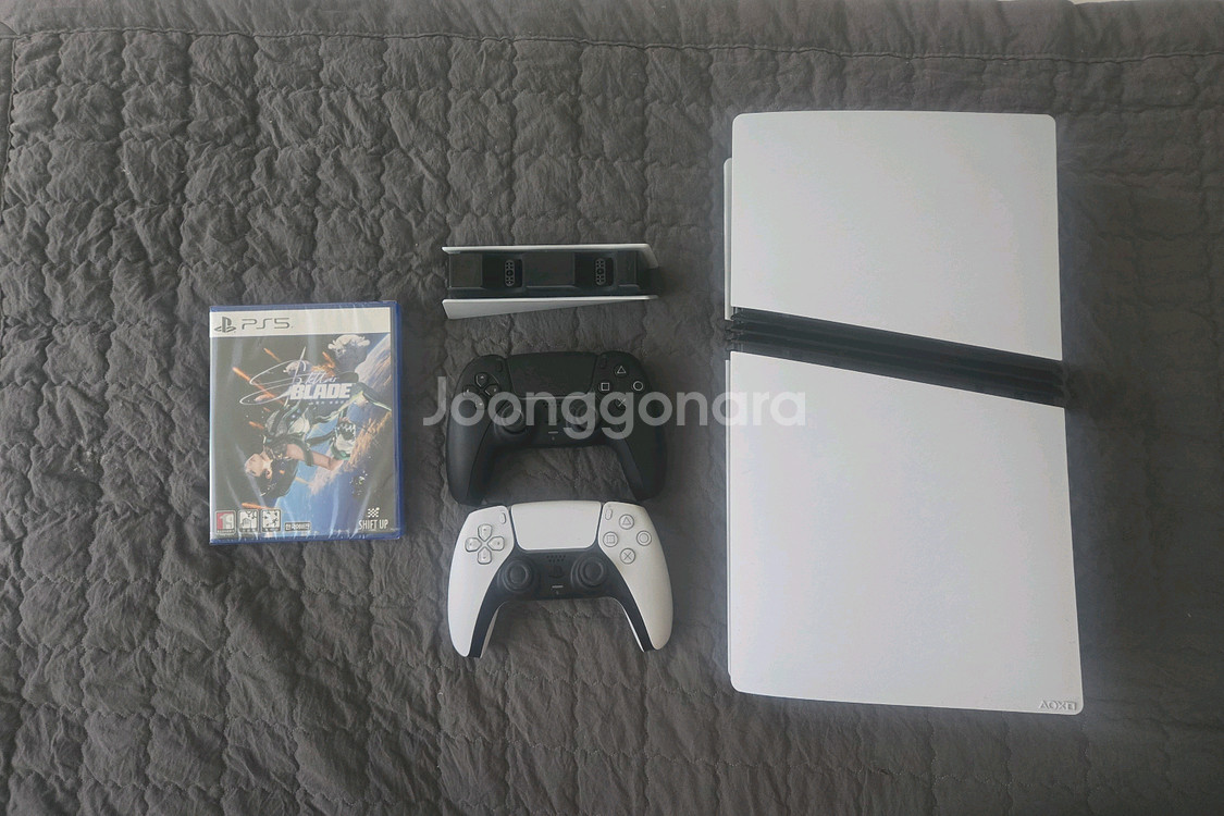 ps5 pro 디지털 + 충전기 듀얼센스 스텔라블레이드--0