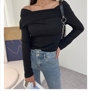오프숄더 긴팔티