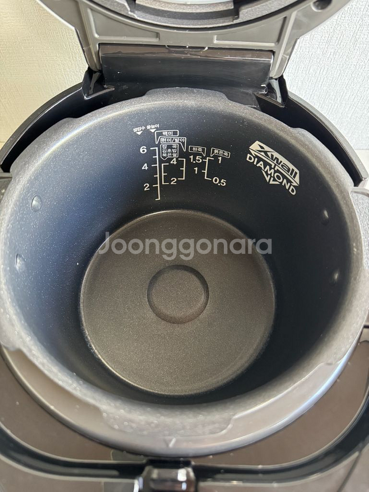 쿠쿠 6인용 압력밥솥 25년 4월제조--1