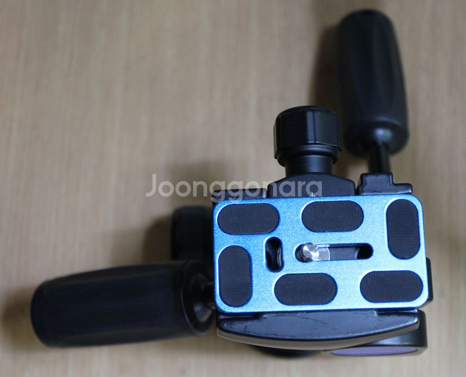 벤로 3WAY 삼각대 헤드 HD2A 판매합니다..--3