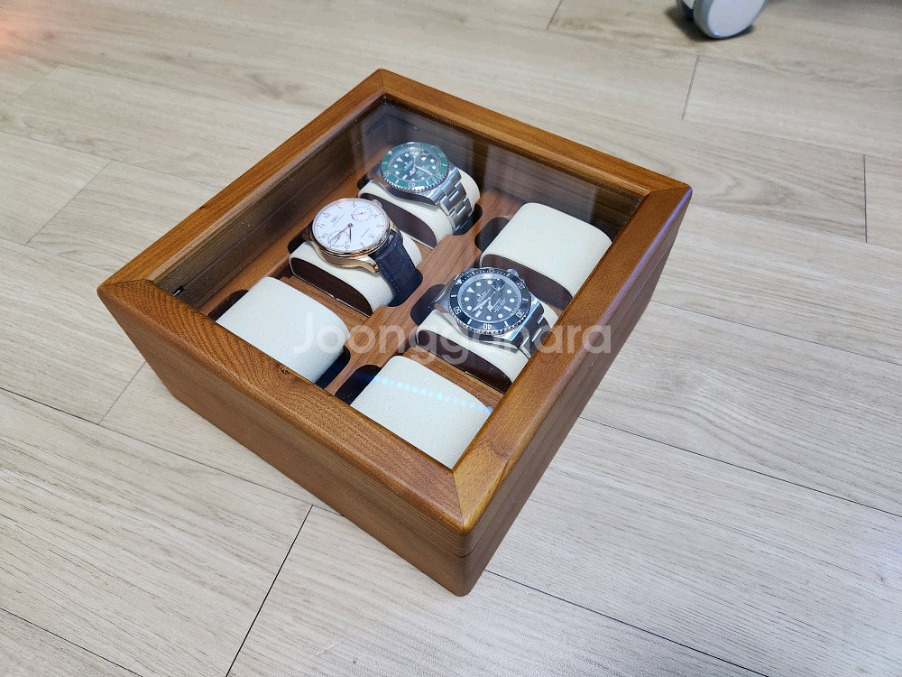 6구 시계 보관함 판매 합니다.--4